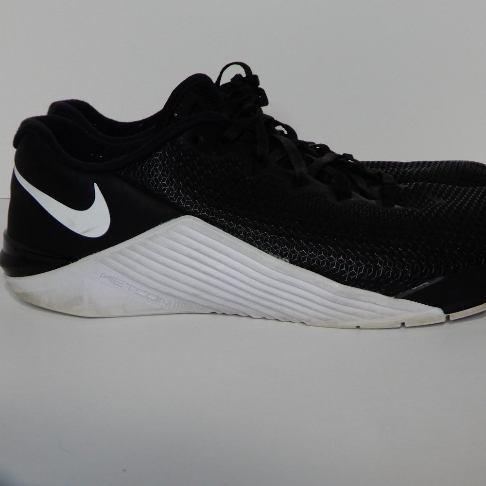 Nike Metcon Black size 10